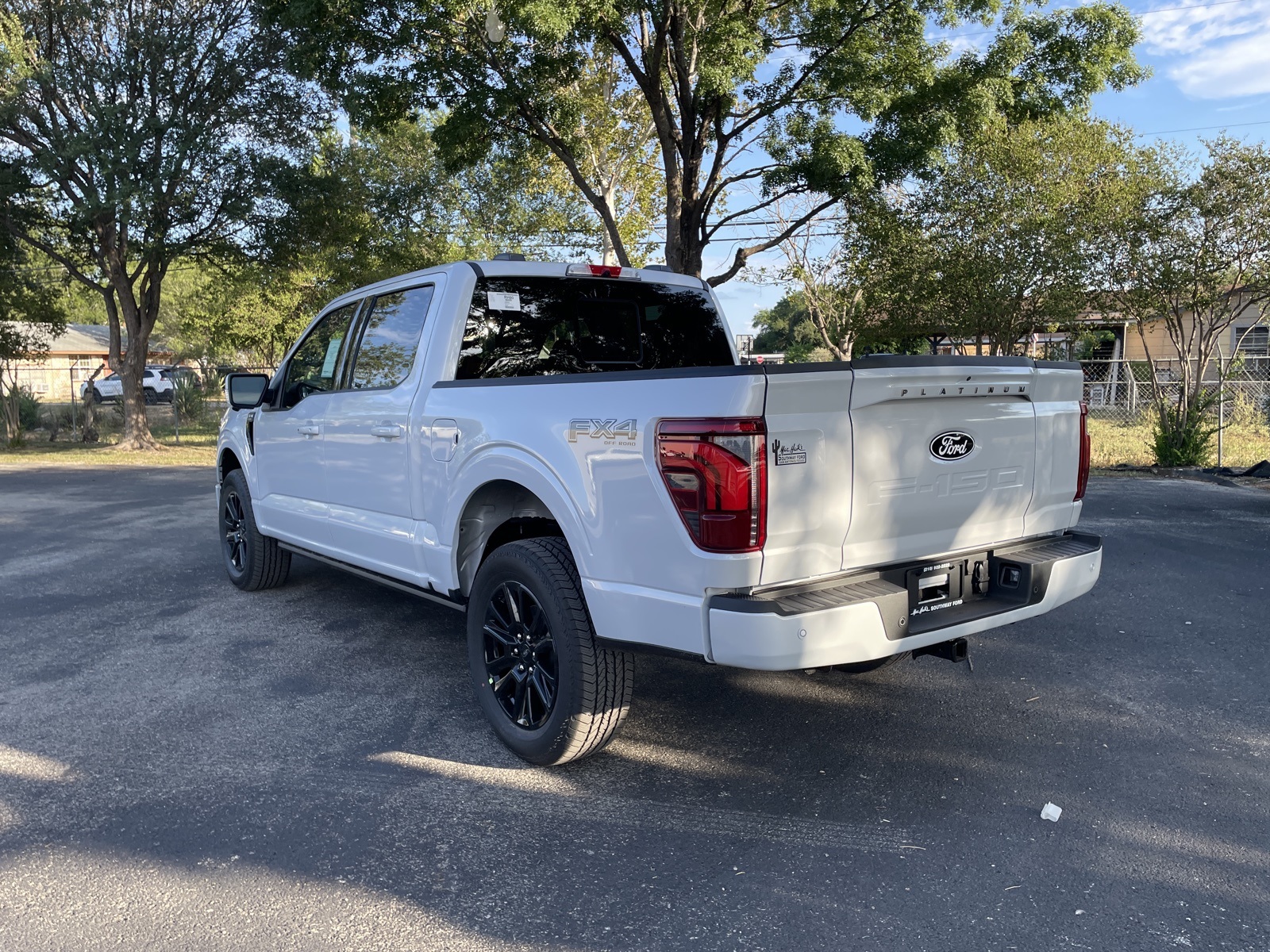 2025 Ford F-150 Platinum photo 3