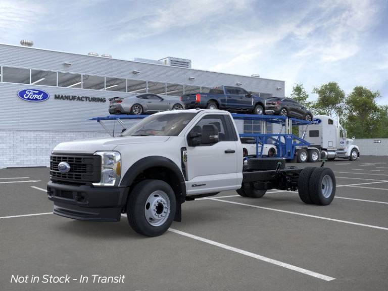 2025 Ford Super Duty F-600 DRW XL