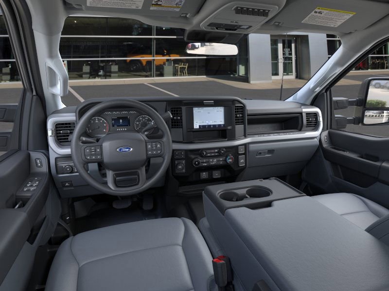 2025 Ford F-350 photo 6
