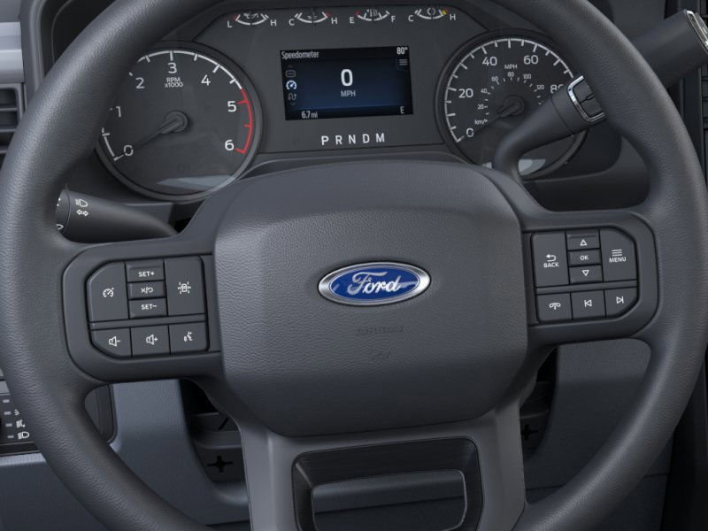 2025 Ford F-350 photo 9