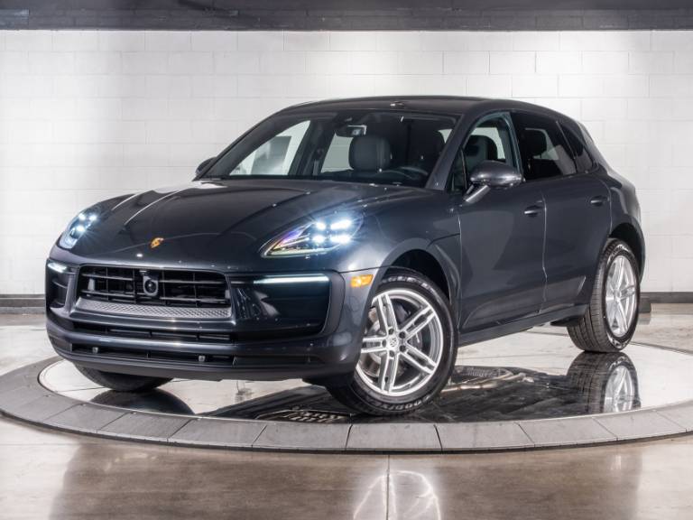 2025 Porsche Macan