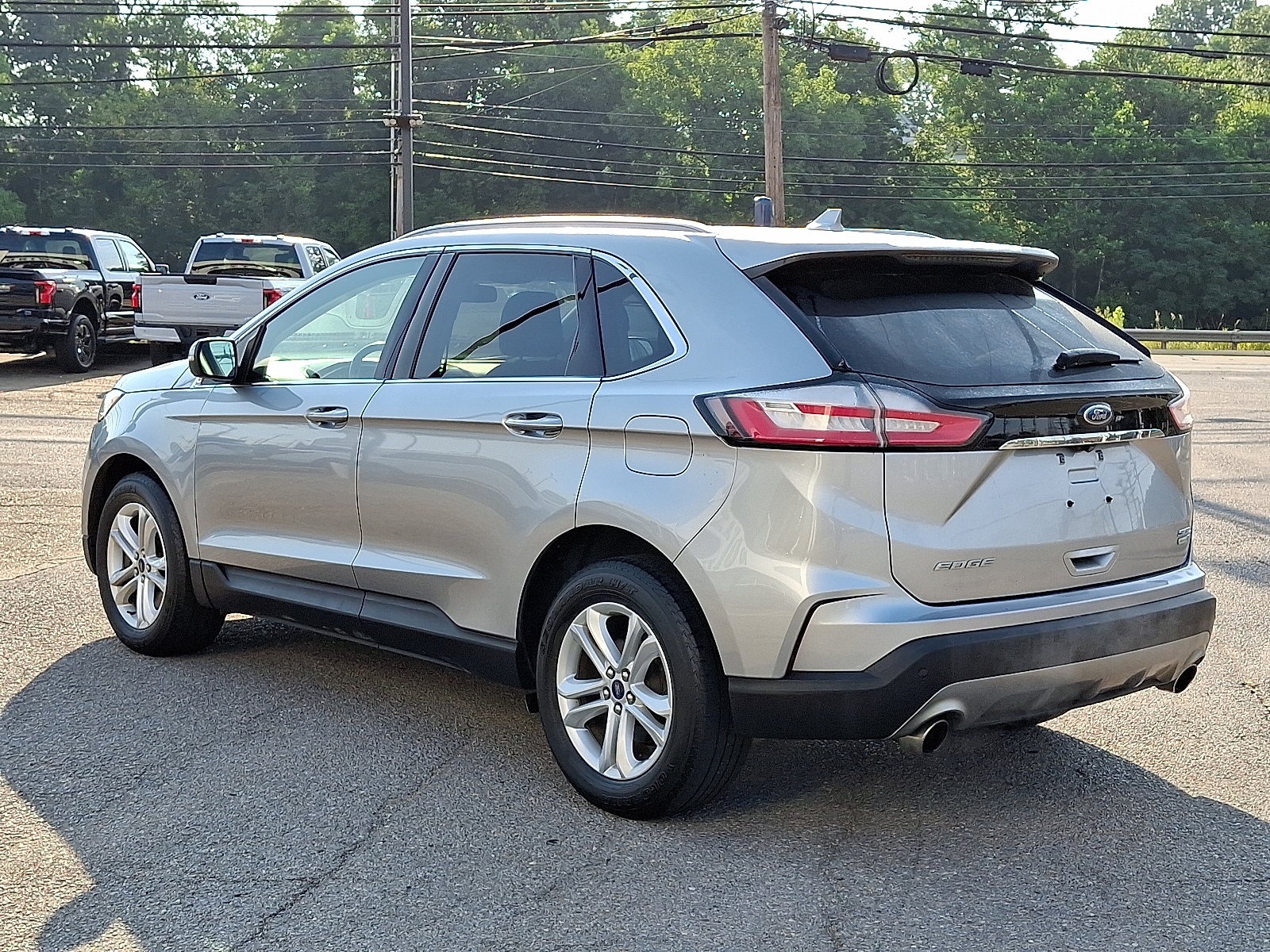 2020 Ford Edge SEL photo 3