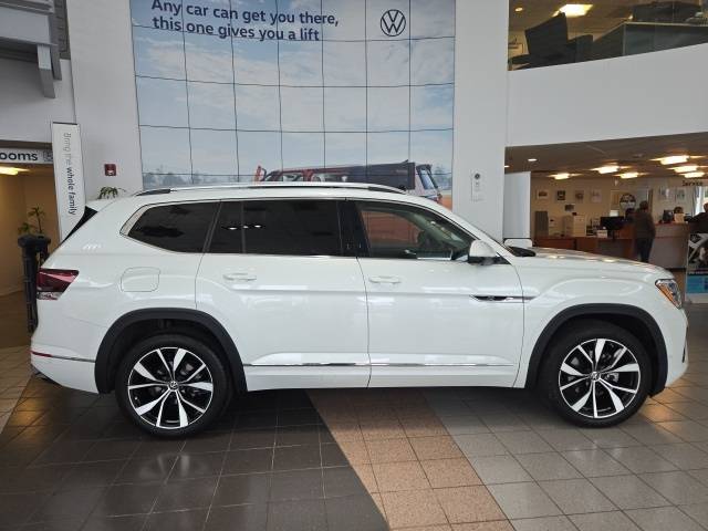 2025 Volkswagen Atlas 2.0T SEL Premium R-Line