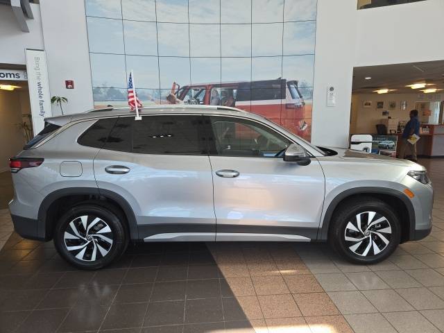 2025 Volkswagen Tiguan 2.0T S