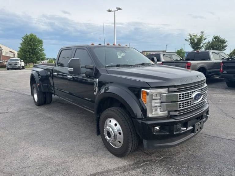 2018 Ford Super Duty F-450 DRW Platinum