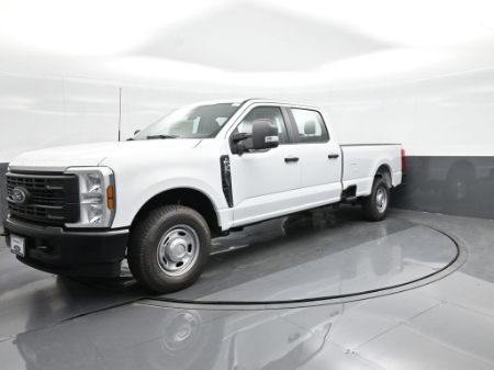 2025 Ford Super Duty F-350 SRW XL