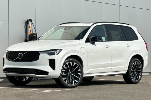 2026 Volvo XC90 Plug-In Hybrid T8 Ultra