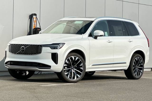 2026 Volvo XC90 B6 Plus 7-Seater