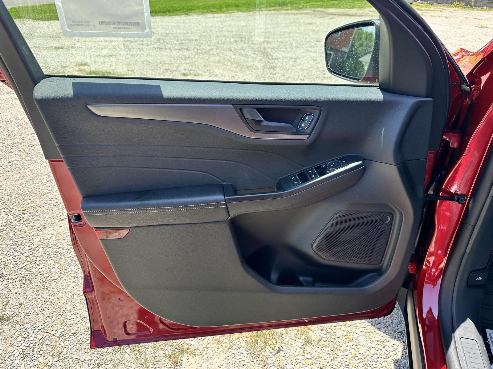 2025 Ford Escape Active photo 8