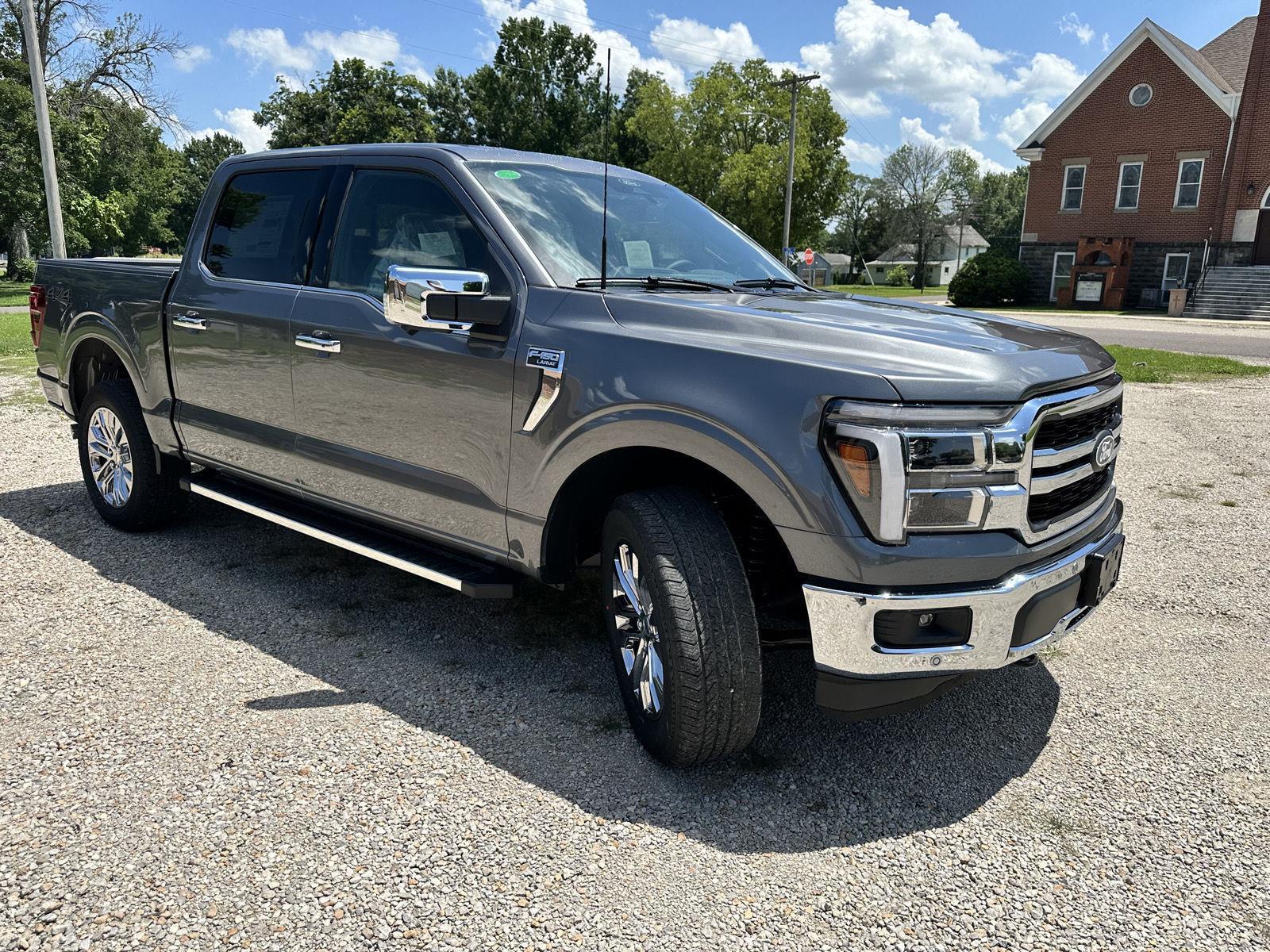 2025 Ford F-150 Lariat photo 4