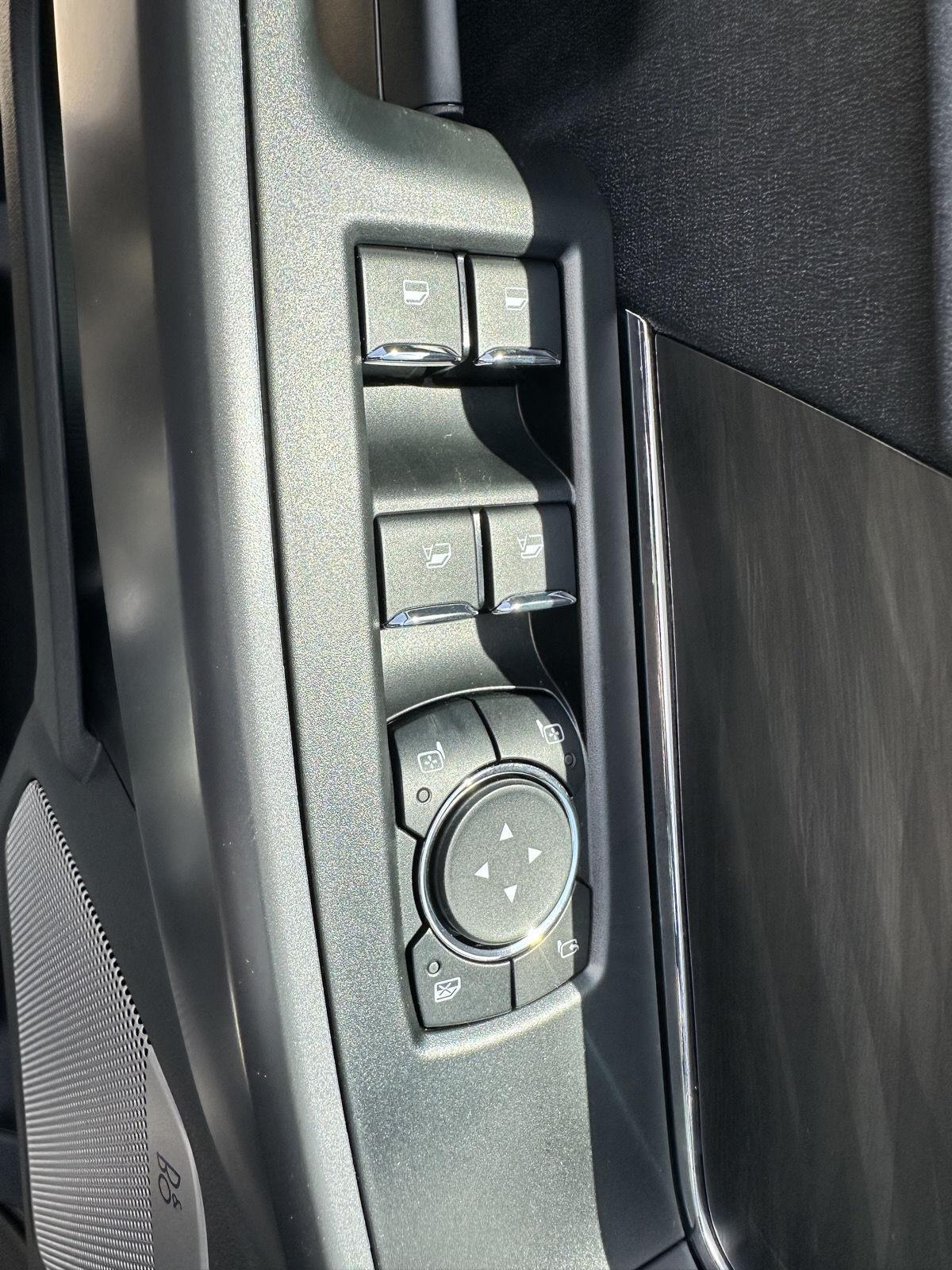2025 Ford F-150 Lariat photo 20