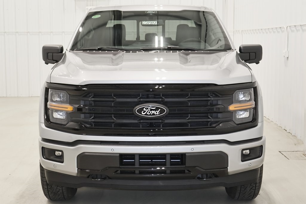 2025 Ford F-150 XLT photo 3
