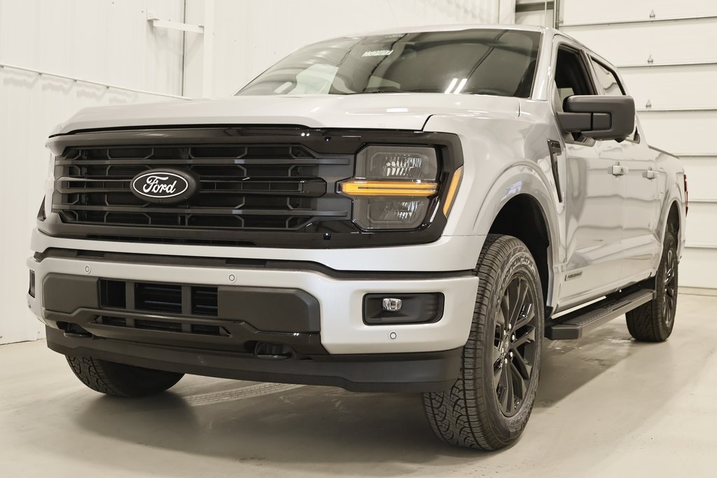 2025 Ford F-150 XLT photo 4