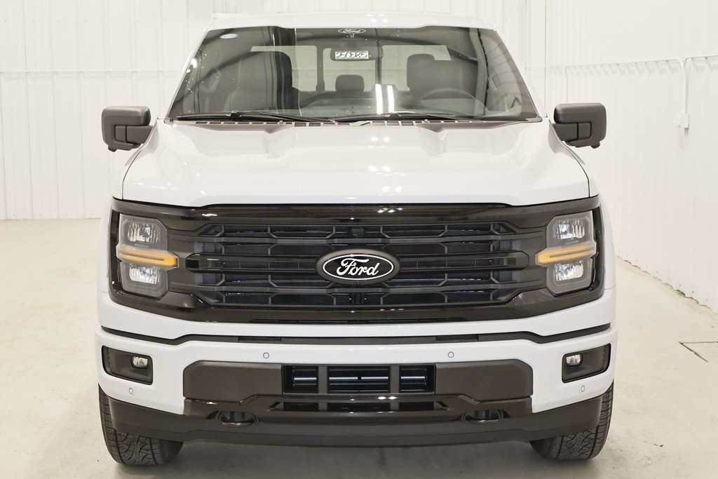 2025 Ford F-150 XLT photo 3
