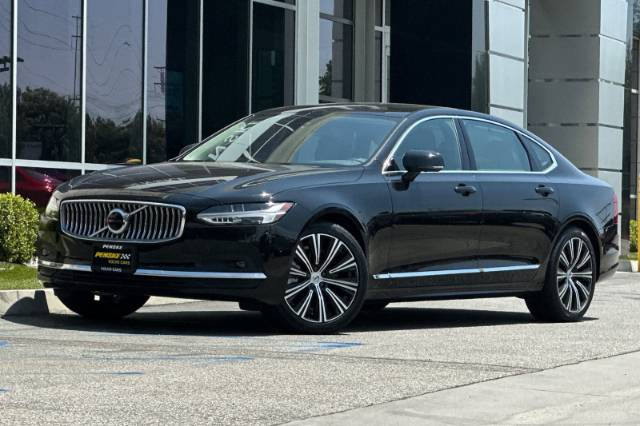 2024 Volvo S90 B6 Plus