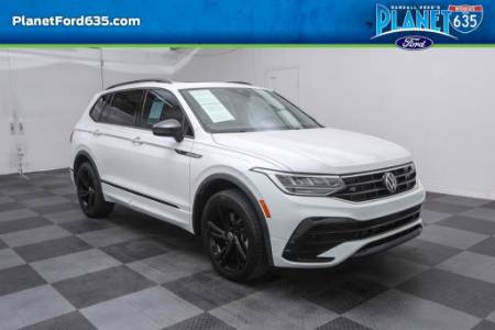 2023 Volkswagen Tiguan SE R-Line Black