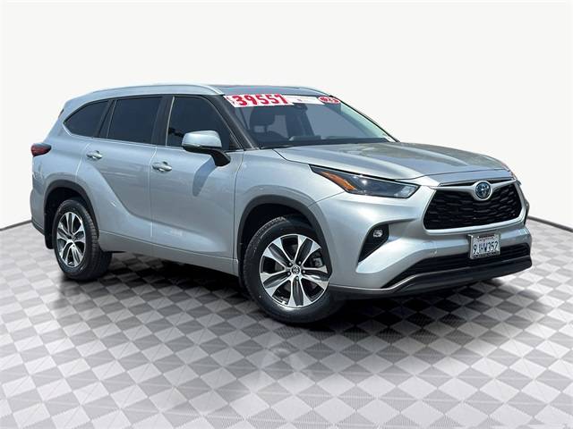 2023 Toyota Highlander Hybrid XLE