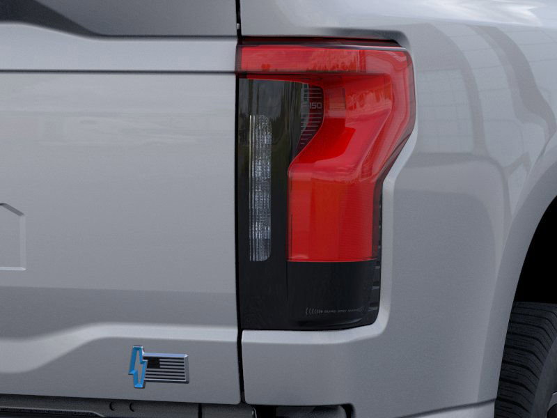 2025 Ford F-150 Lightning photo 17