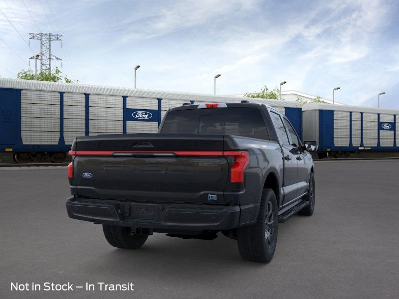 2025 Ford F-150 Lightning Lariat photo 4