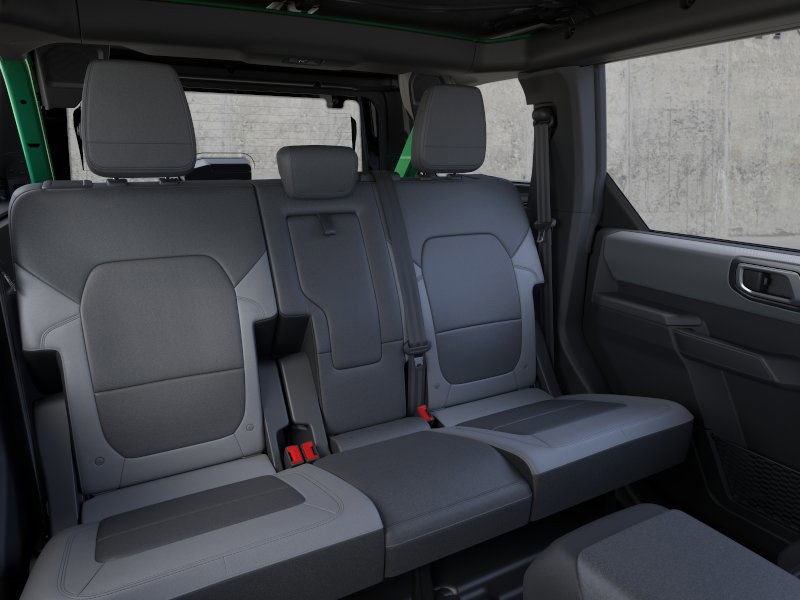 2024 Ford Bronco Black Diamond photo 10