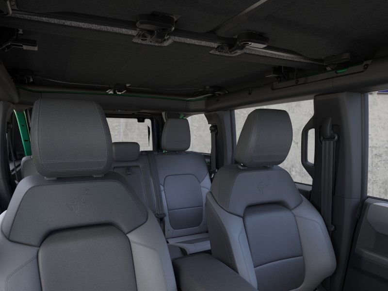 2024 Ford Bronco Black Diamond photo 11