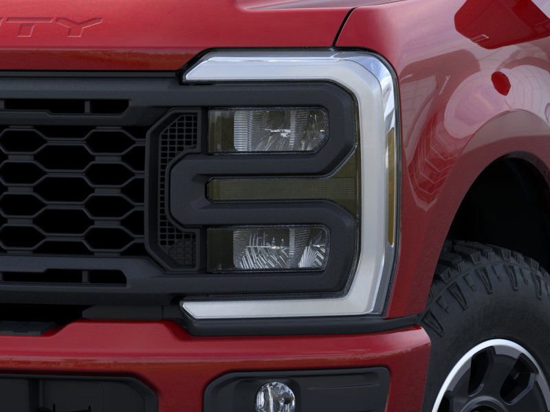 2025 Ford F-250 XLT photo 13