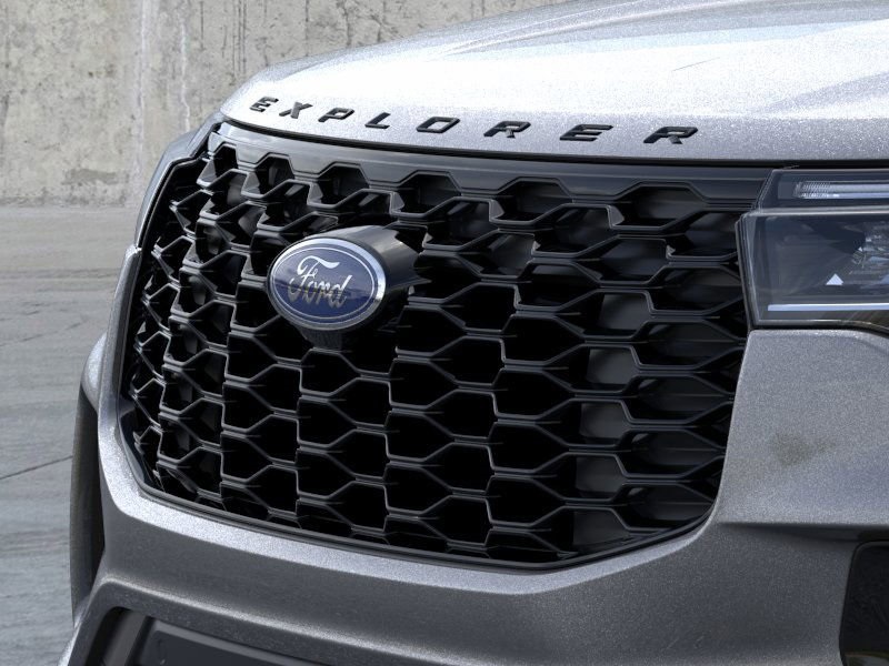 2025 Ford Explorer ST-Line photo 10