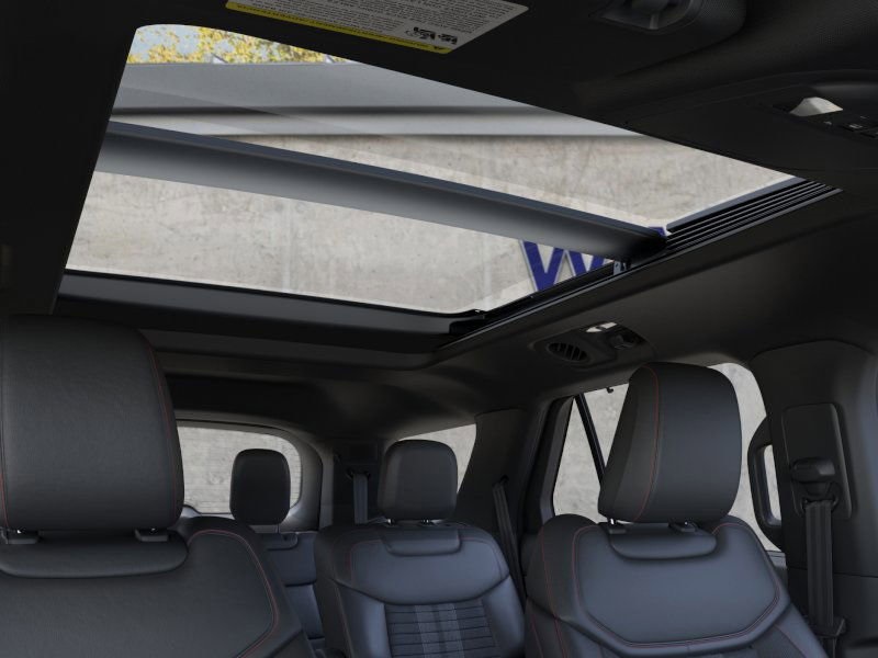 2025 Ford Explorer ST-Line photo 15