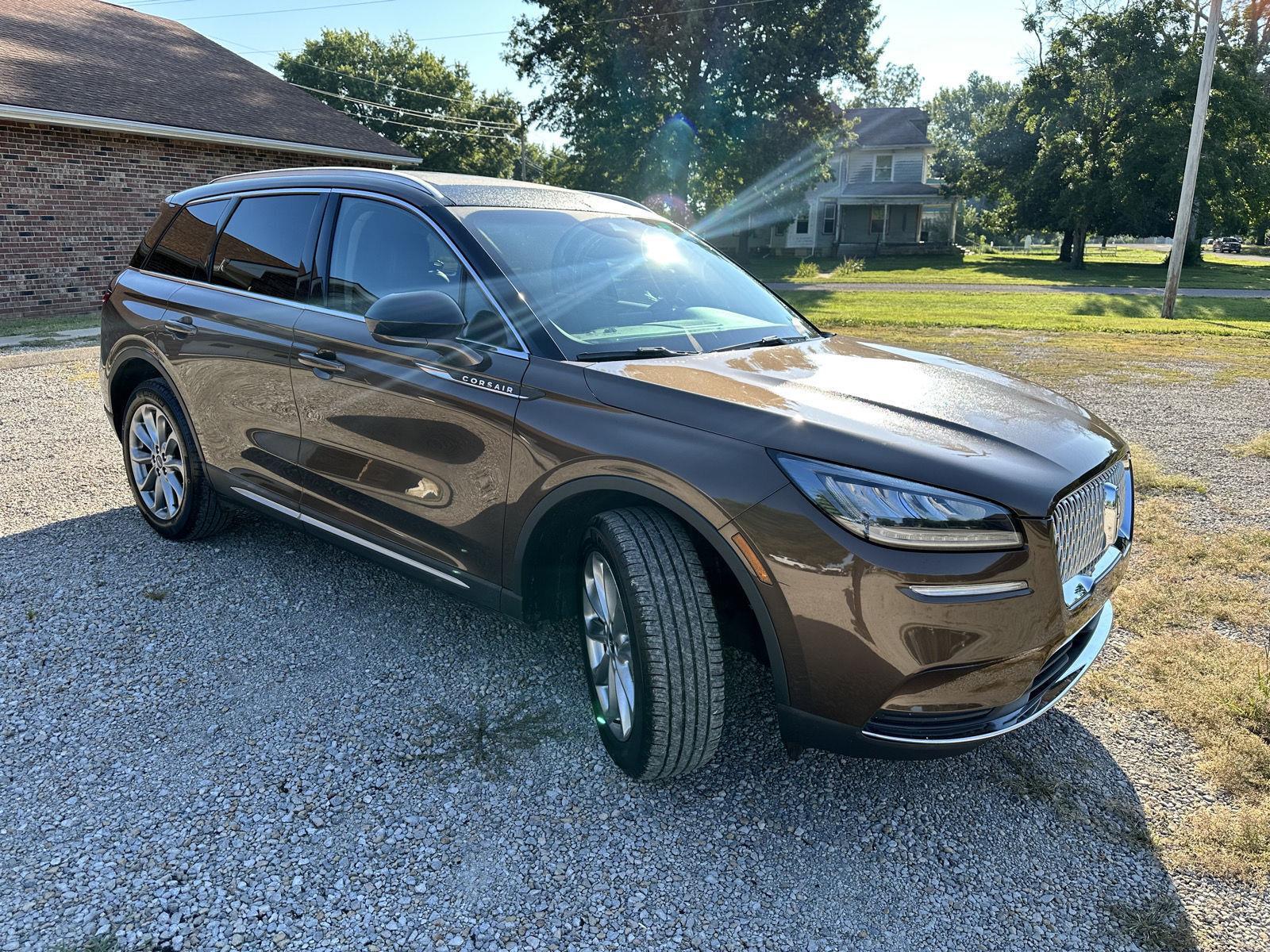 2022 Lincoln Corsair Standard photo 4