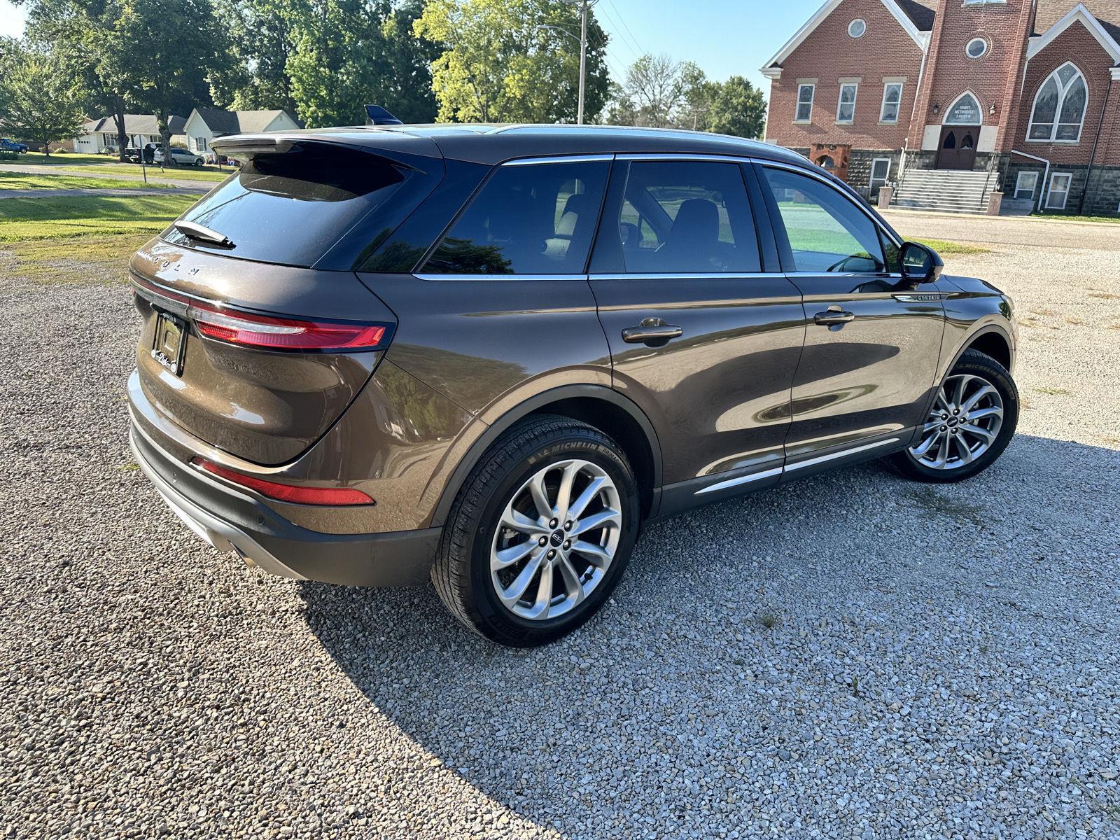 2022 Lincoln Corsair Standard photo 5