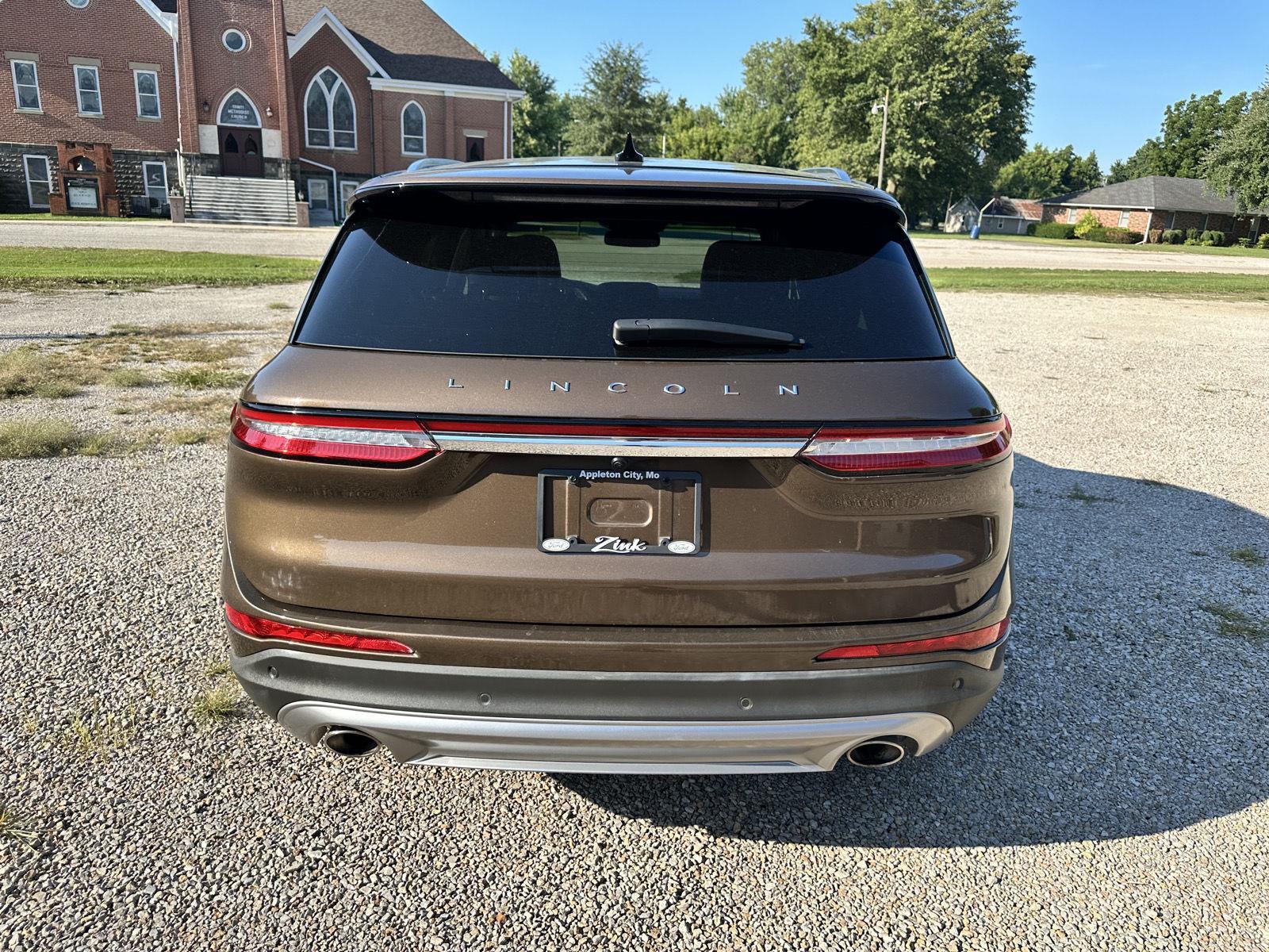 2022 Lincoln Corsair Standard photo 6