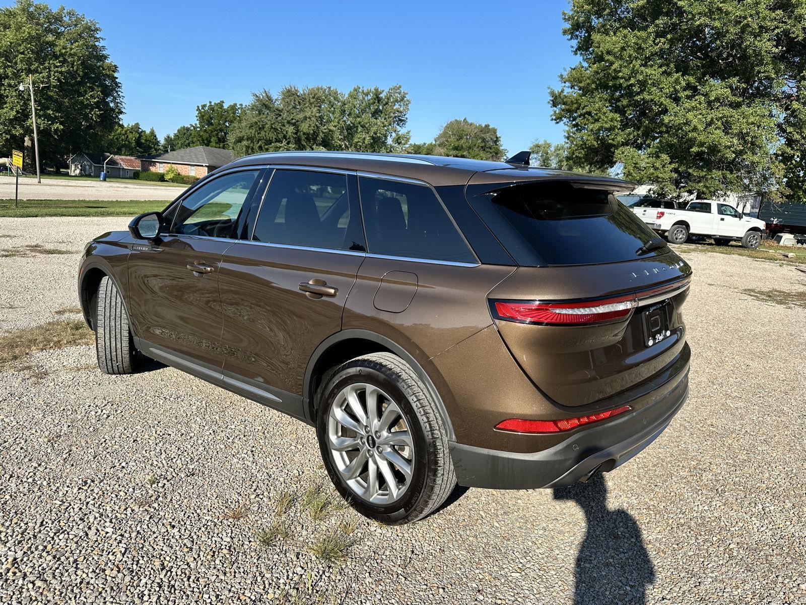2022 Lincoln Corsair Standard photo 7