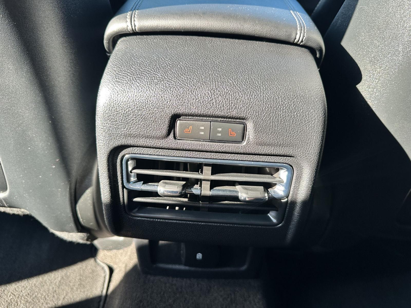 2022 Lincoln Corsair Standard photo 13
