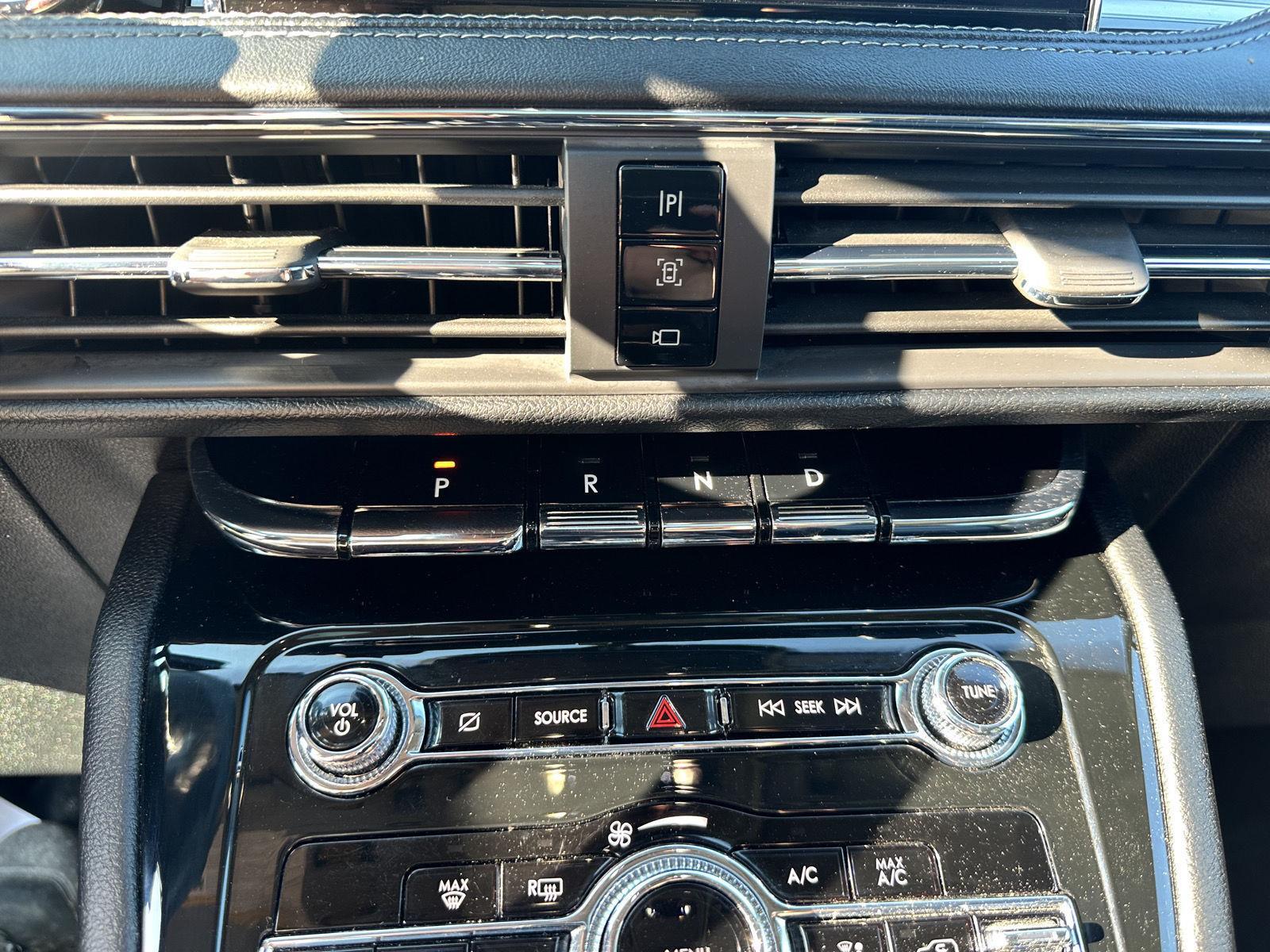 2022 Lincoln Corsair Standard photo 33