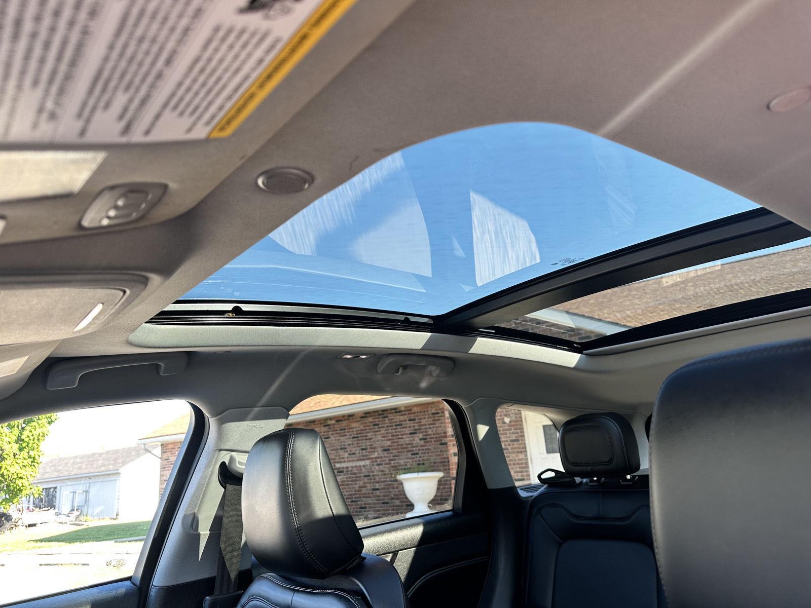 2022 Lincoln Corsair Standard photo 38