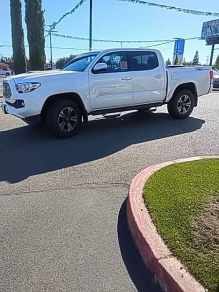 2017 Toyota Tacoma TRD Sport