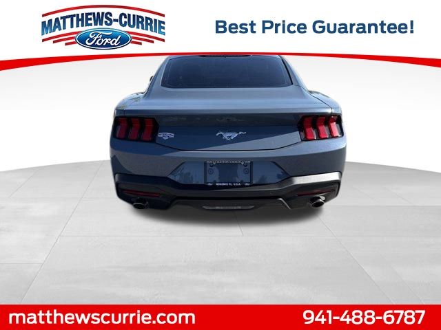 2025 Ford Mustang photo 2