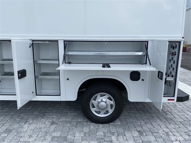 2026 Ford E-350 Base photo 9