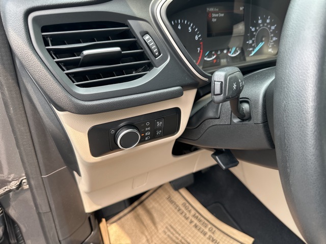 2022 Ford Escape SE photo 9