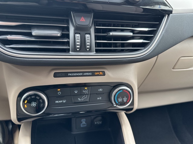 2022 Ford Escape SE photo 13