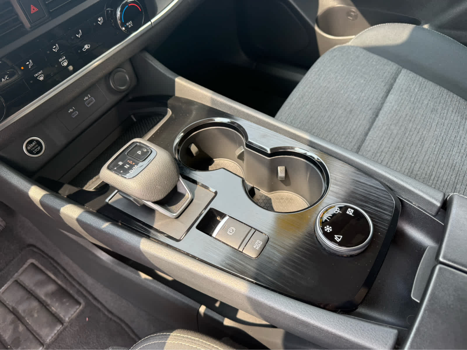 2021 Nissan Rogue S photo 11