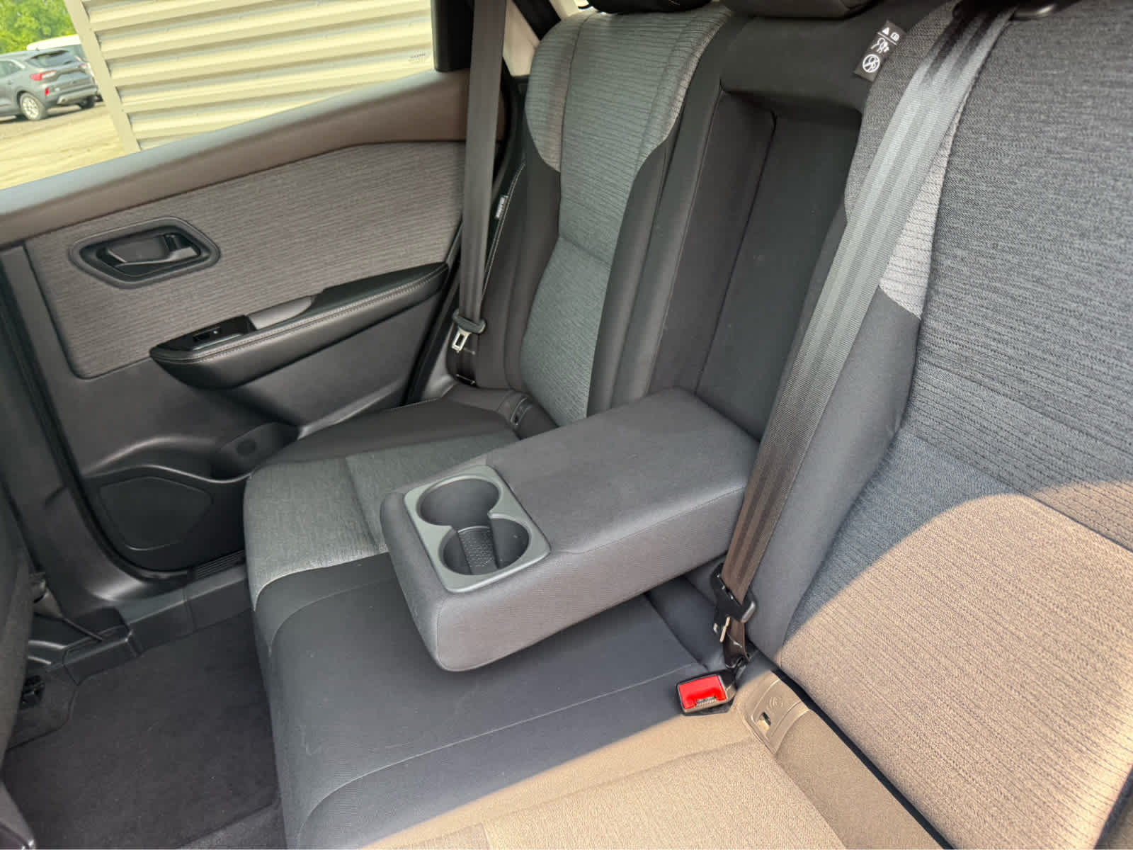 2021 Nissan Rogue S photo 13