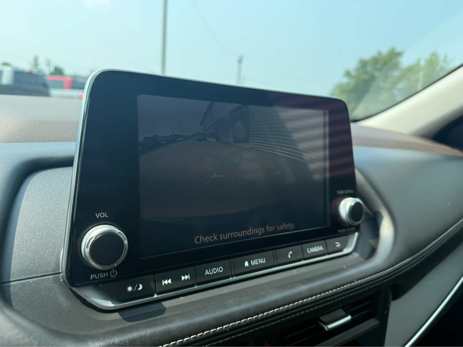 2021 Nissan Rogue S photo 16