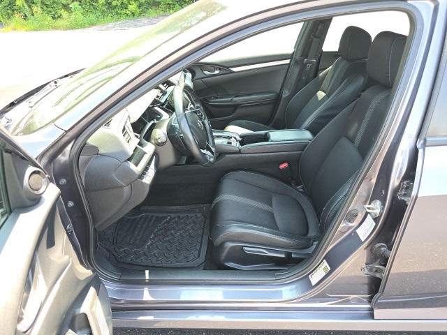 2019 Honda Civic Sport photo 4