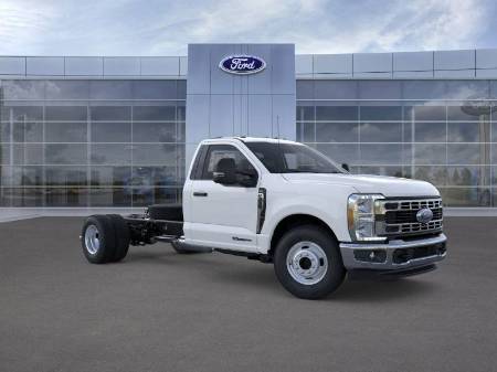2025 Ford Super Duty F-350 DRW XLT