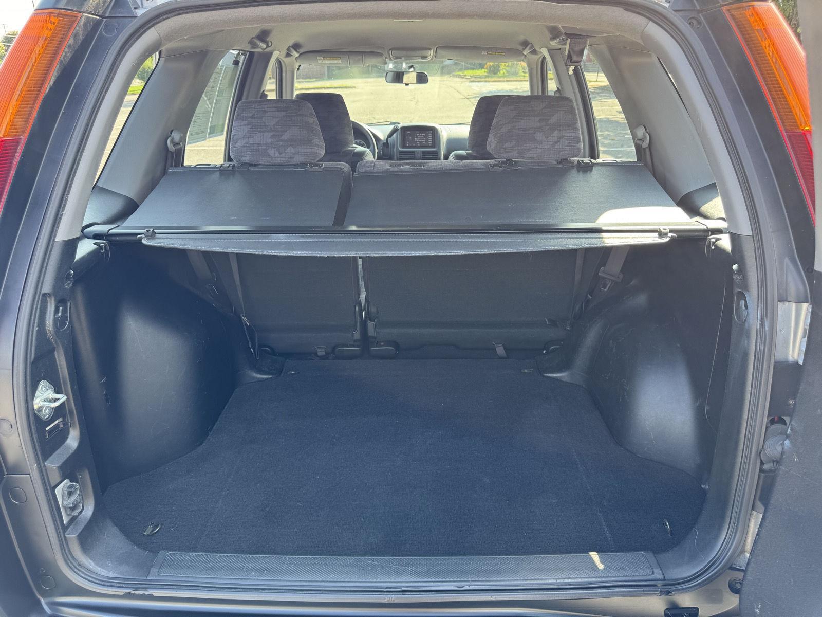 2003 Honda CR-V LX photo 18