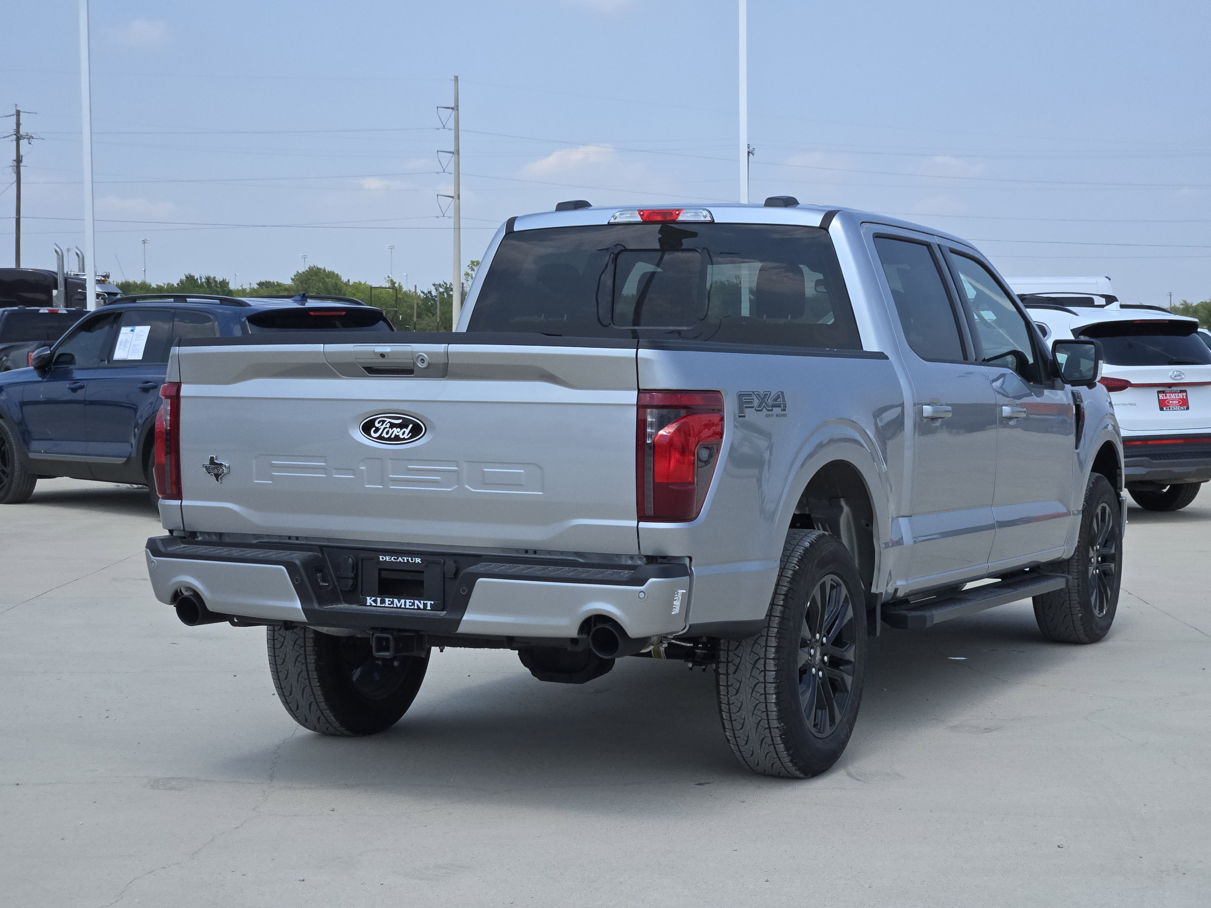 2025 Ford F-150 XLT photo 3