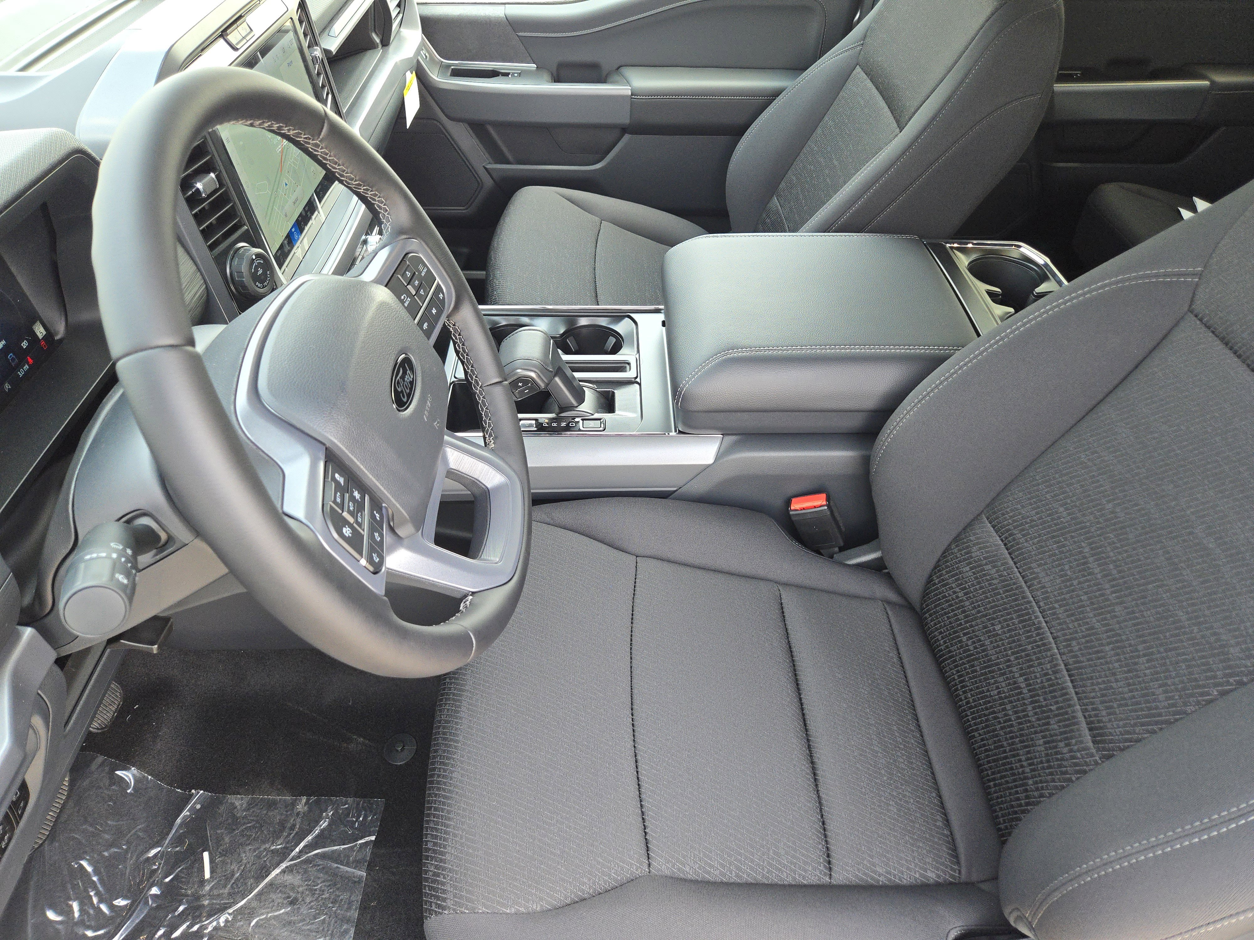 2025 Ford F-150 XLT photo 7