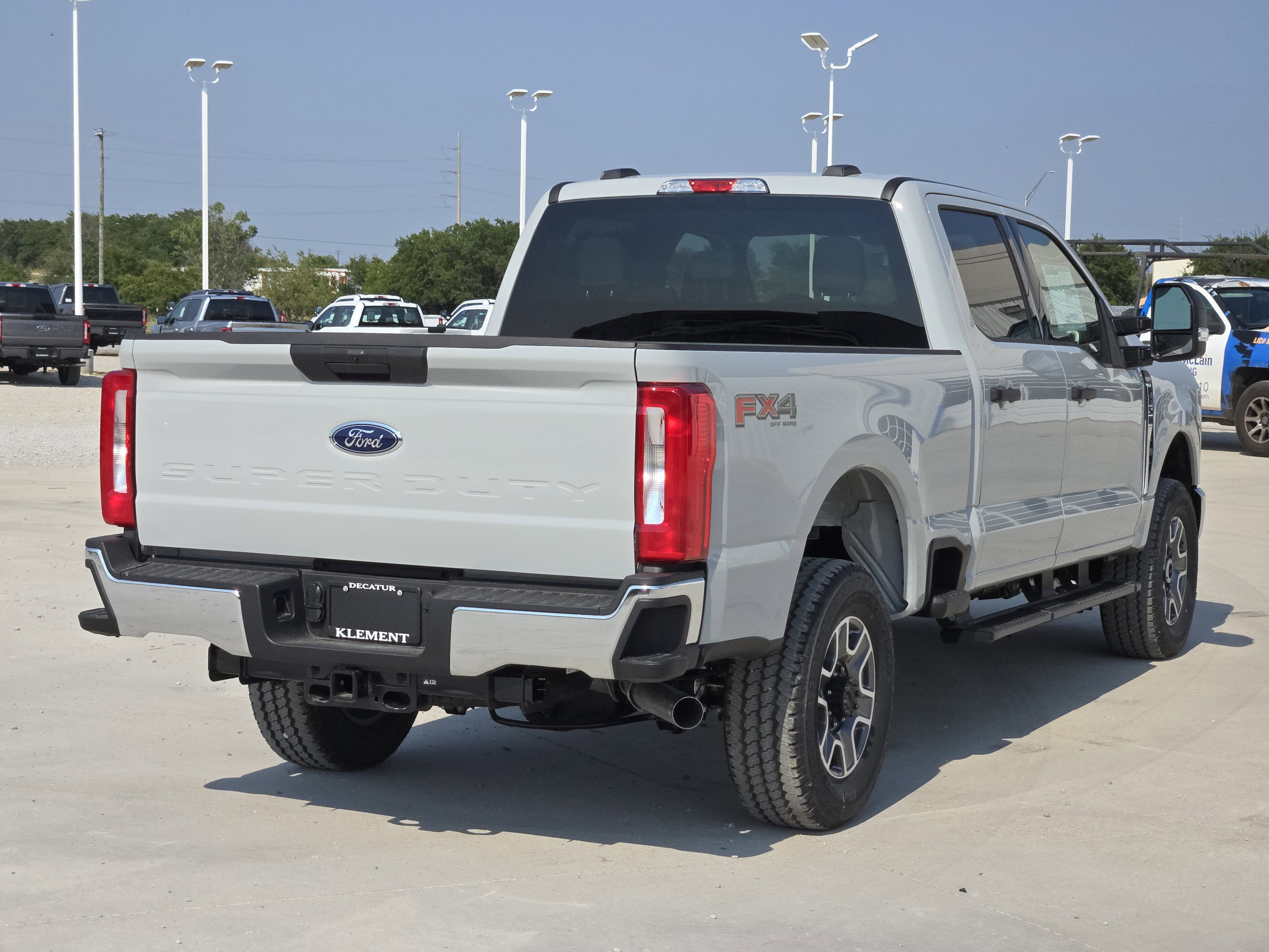 2025 Ford F-250 XLT photo 4