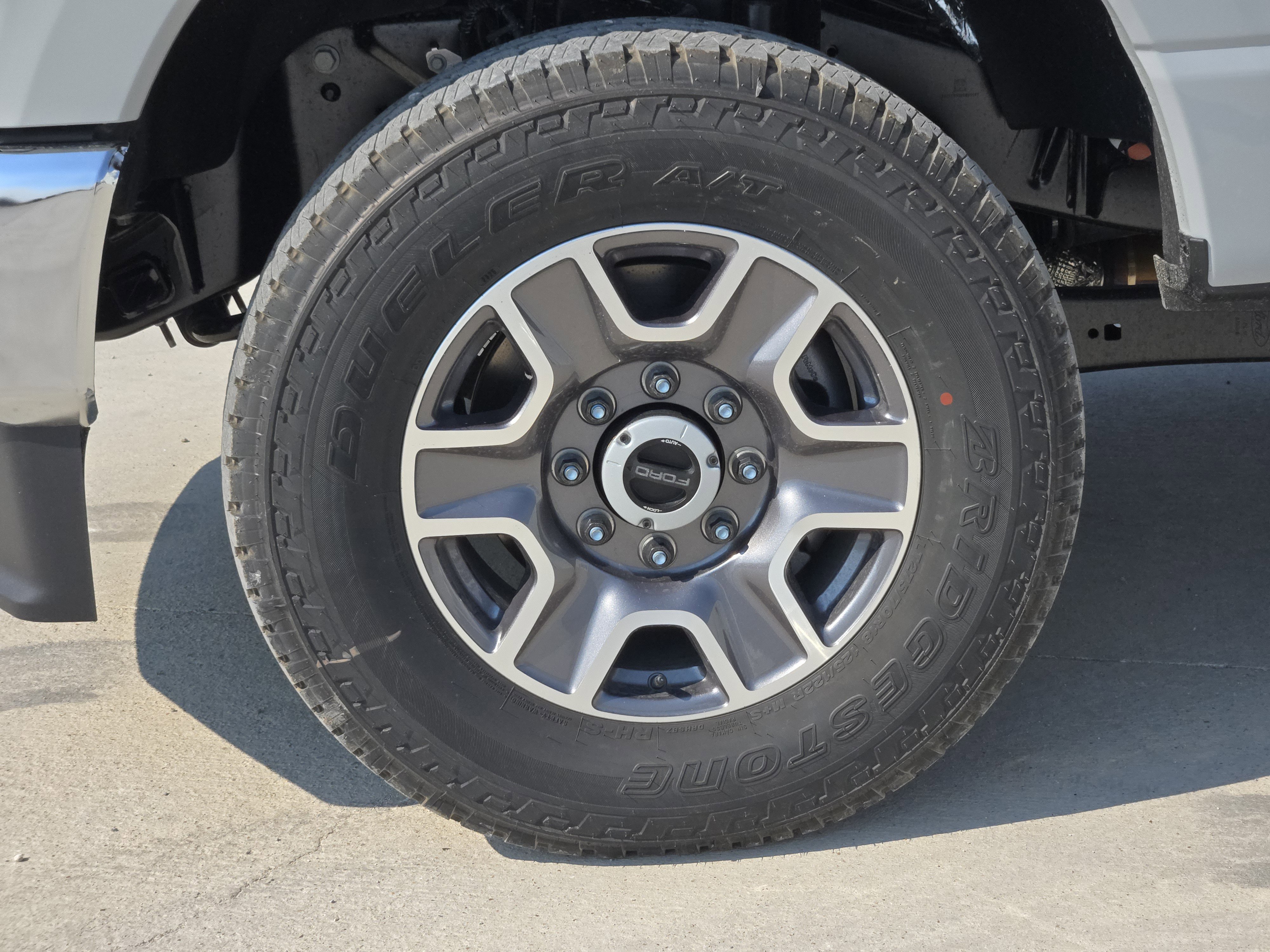 2025 Ford F-250 XLT photo 7